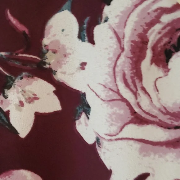 Charlotte Russe Floral Crop Top - Size Medium - Picture 6 of 6